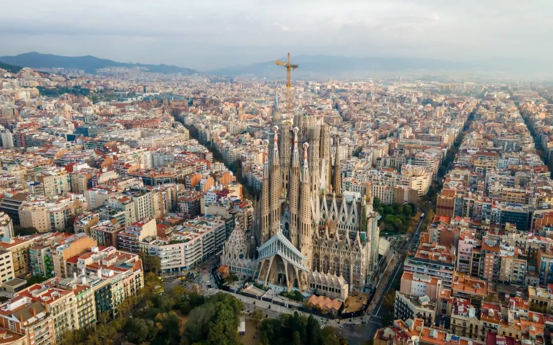 Qué ver en Barcelona: 8 lugares imprescindibles que no puedes perderte en tu visita
